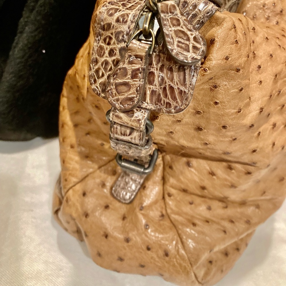 Bottega Veneta Runway Crocodile Ostrich Noce Bag - Picture 4 of 16